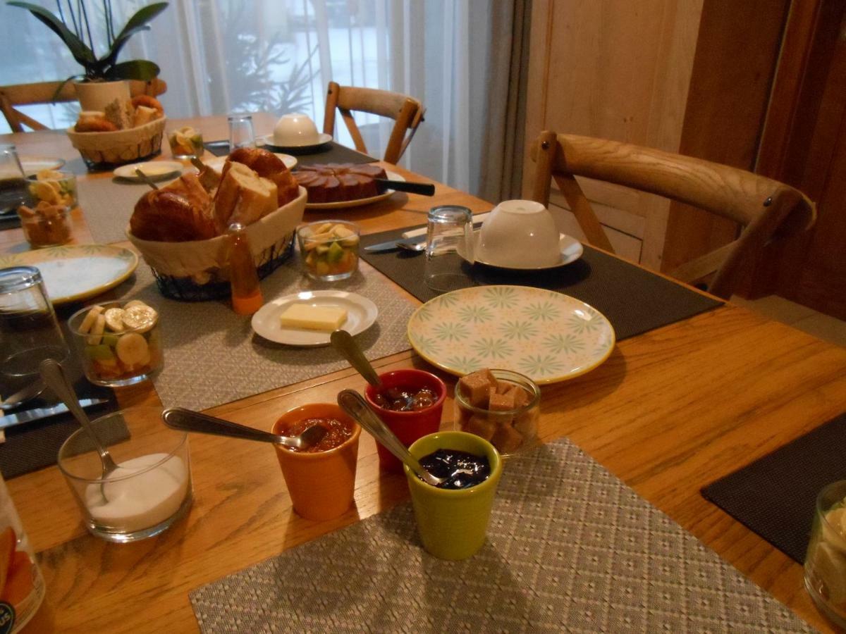 Geney レ グラン プレ Bed & Breakfast エクステリア 写真